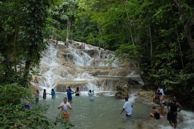 Montego Bay tour: Dunn's River Falls - Why Dunn’s River Falls is the main event