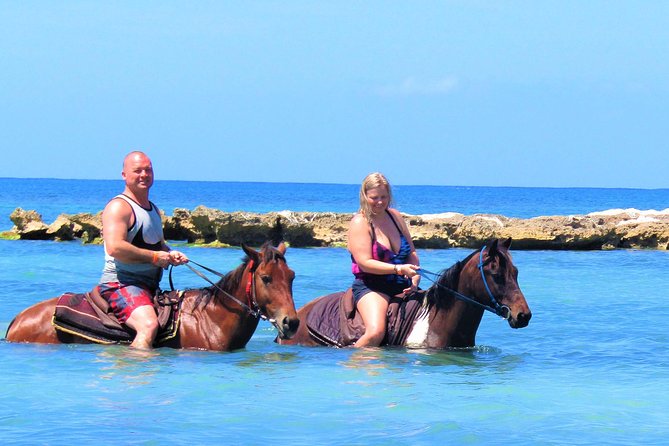 Negril 45-minute Guided Horseback Ride and Swim - Clothing, lockers, and what to pack
