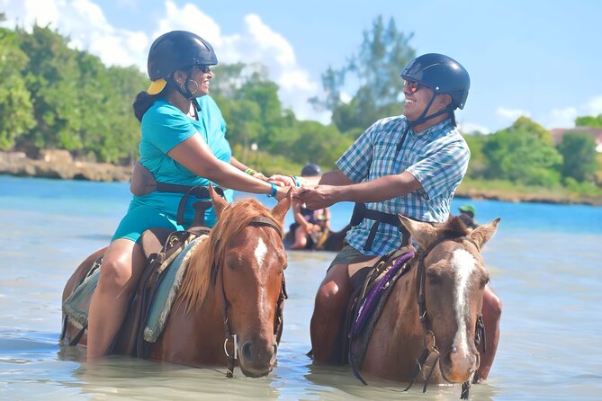 Negril 45-minute Guided Horseback Ride and Swim - What the Jamwest stop adds to the day
