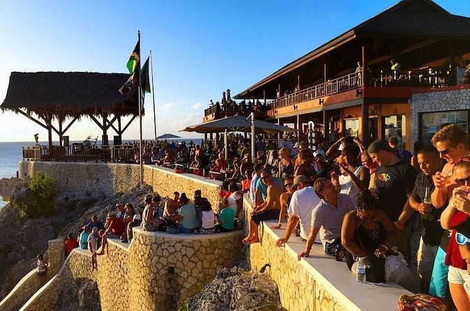 Negril 7 Miles Beach, Ricks Cafe and Shopping - Why this Negril outing works well from Montego Bay