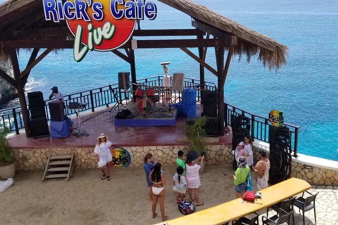Negril Beach & Ricks Cafe from Montego Bay - Two Hours Above the Sea at Rick’s Cafe