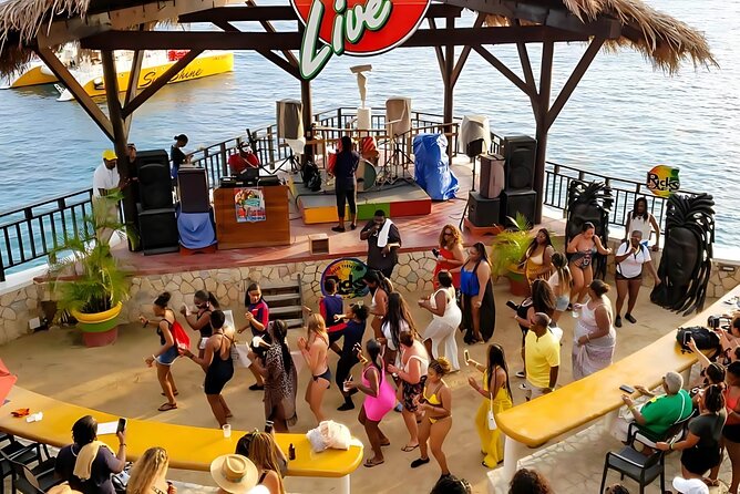 Negril Catamaran: Adults Sunset Party with Drinks & DJ - Quick take on the Negril sunset cruise