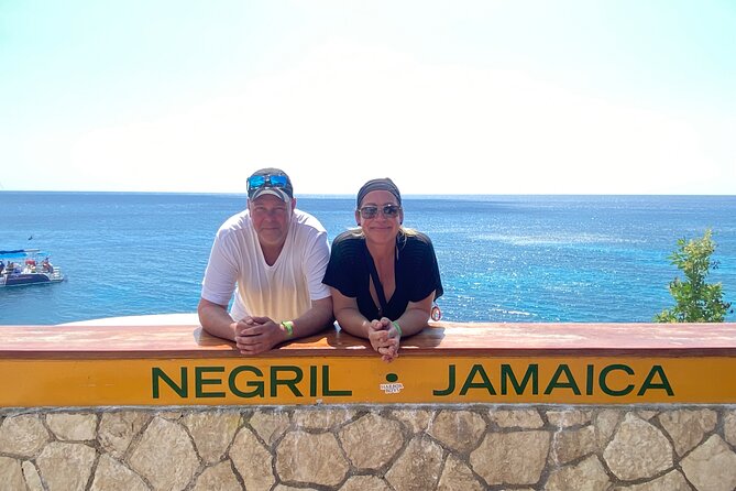 Negril day! beach and west end Cliffs with French Guide - Negril’s West End cliffs and caves