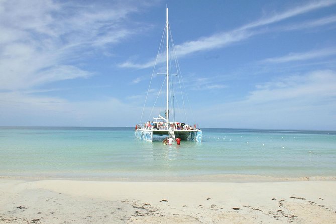 Negril Highlights Catamaran Cruise With Stop At Margaritaville - Margaritaville: Beach Time With Extra Spending