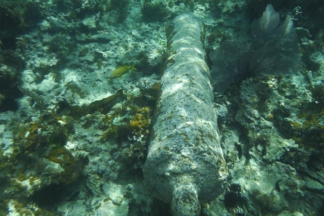 Negril Lobster Lunch on Booby Cay & Snorkeling To a Sunken Cannon - Booby Cay, a quiet lunch stop