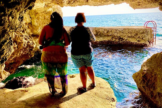 Negril Seven Miles Beach And Ricks Cafe Tour - Why this Negril outing works from Montego Bay