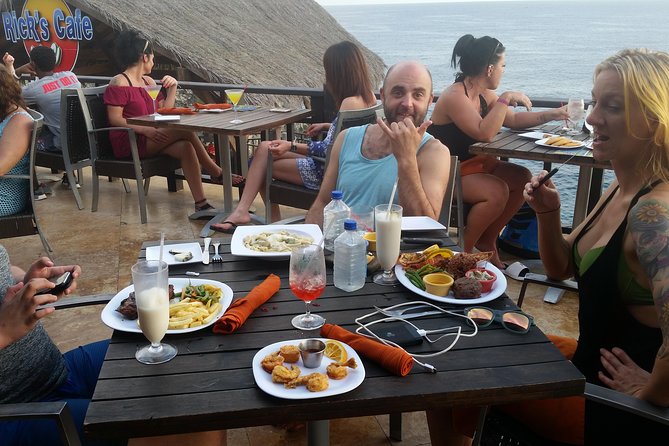 Negril Seven Miles Beach Day and Rick's Cafe Sunset Private Tour - Food stops can make or break the day