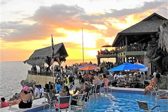 Negril Sunset Trip to Rick's Cafe from Montego Bay and Grand Palladium - How this compares with staying at the resort