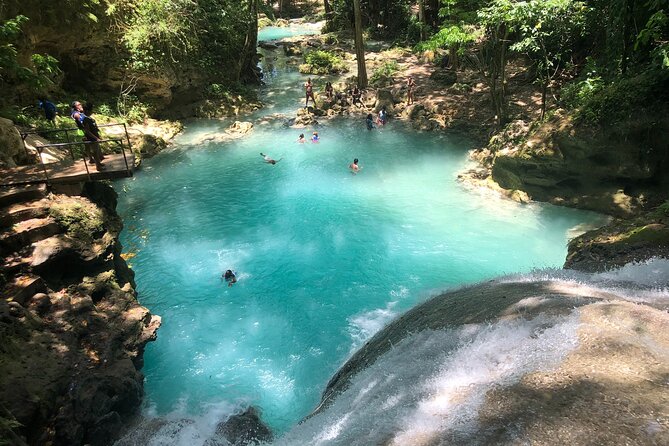 Ocho Rios: Amazing Blue Hole and Chill at Reggae Hill - Key points at a glance