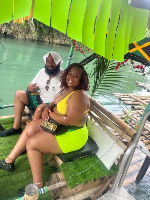 Ocho Rios : Bamboo River Rafting in Ocho Rios Jamaica. - Learning to steer a 30-foot bamboo raft