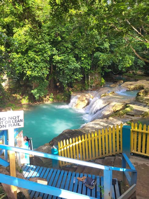 Ocho Rios : Blue Hole and Sightseeing Tour - Key points at a glance