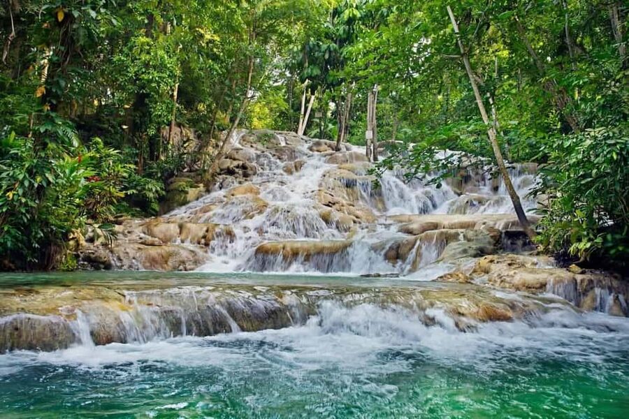 Ocho Rios: Dunn's River Falls and Blue Hole Combo Tour - Climbing Dunn’s River Falls in a human chain