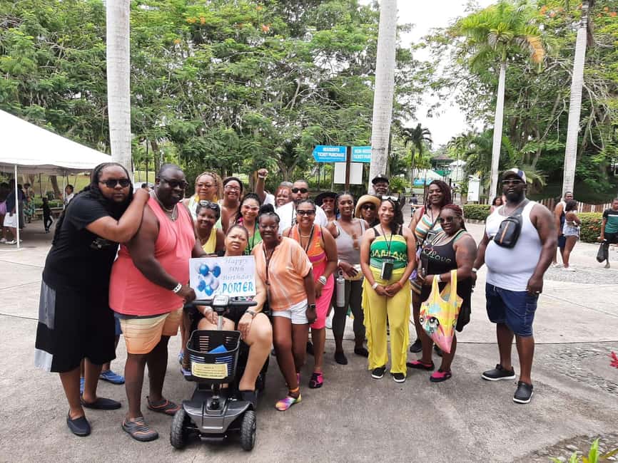 Ocho Rios: Dunn's River Falls and Shopping Tour - Booking details that matter