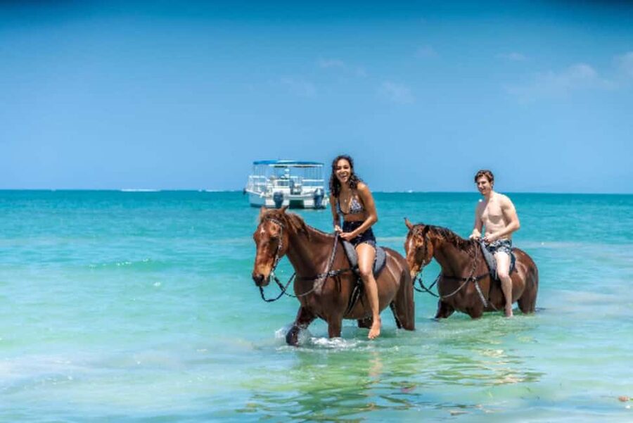 Ocho Rios: Horseback Riding in the Ocean and Bamboo Rafting - The drive from Ocho Rios and pickup details