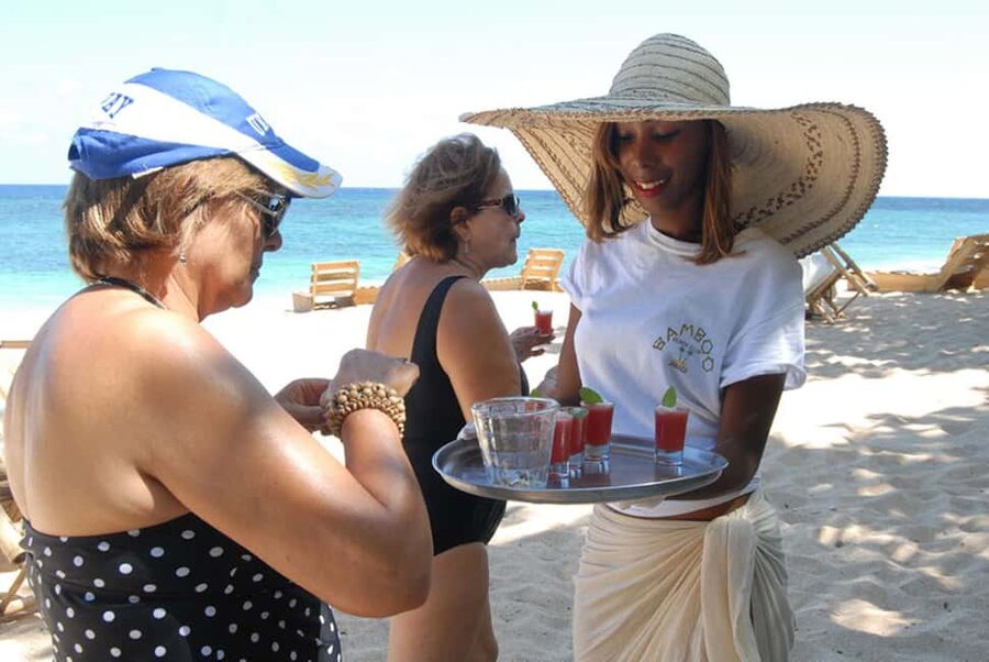 Ocho Rios: Jungle River Tubing & Bamboo Beach Club - Lunch and beach time at Bamboo Beach Club