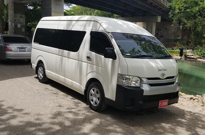 Ocho Rios Private Airport Transfer (MBJ Airport ) - Booking Carefully at the $53.34 Rate