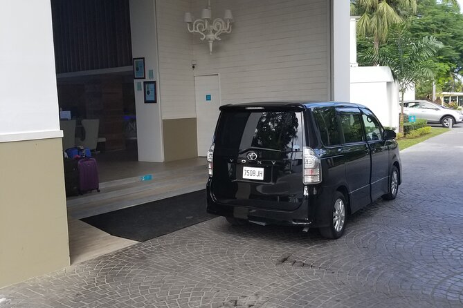 Ocho Rios Private Airport Transfer (MBJ Airport ) - The 1 Hour 35 Minute Ride to Ocho Rios