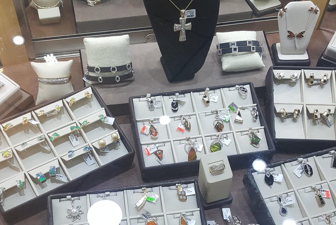 Ocho Rios Shopping Tour - Why this shopping trip can save you a headache