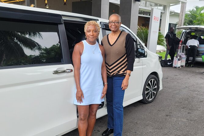 One way Private transfer from Airport to Resorts - What the ride does not include
