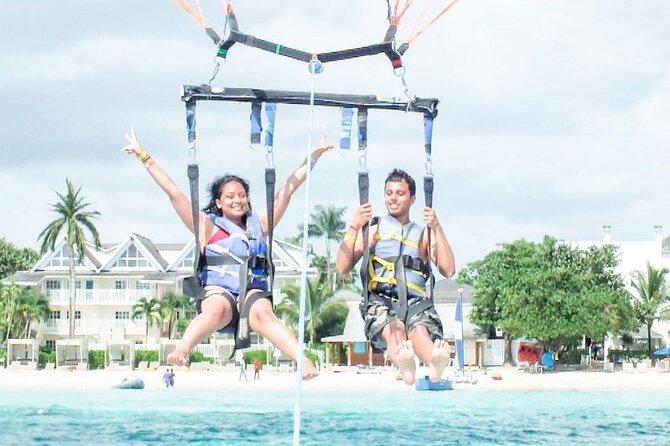 Parasailing, Blue Hole Mineral Spring, Seven Mile Beach - Why private transportation changes the day