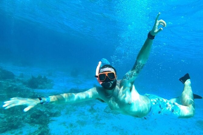 Party Catamaran Cruise with Open Bar and Snorkeling Montego Bay - Music, dancing, and the Margaritaville possibility