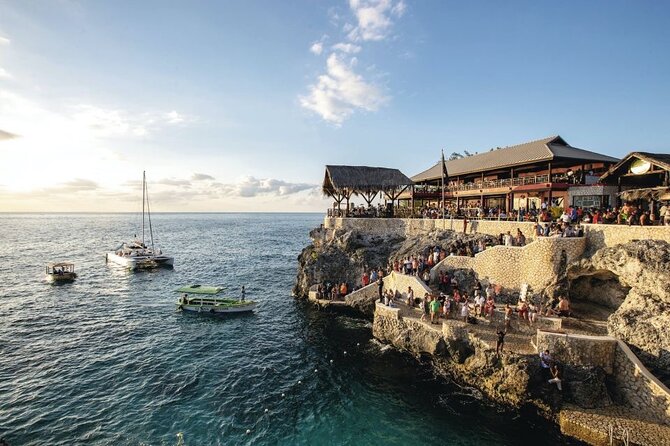 PARTY Catamaran Cruise with Snorkeling Rick's Cafe ADULTS ONLY - Who should book this Negril catamaran cruise?