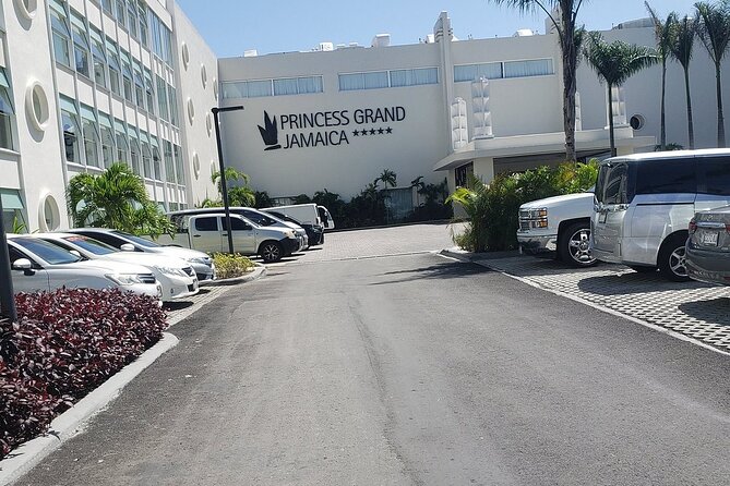 Princess Grand Jamaica Private Airport Transfer from Montego Bay - Who will appreciate this private transfer most