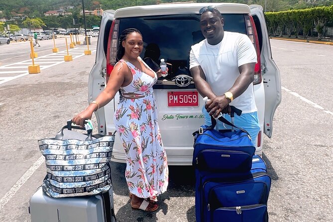 Private Airport Transfer - The Experience’s Strongest Point: A Human Welcome