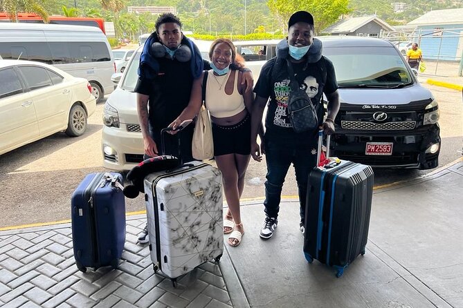 Private Airport Transfer from MBJ to RIU Montego Bay & Reggae - Air conditioning, Wi-Fi, and a complimentary drink