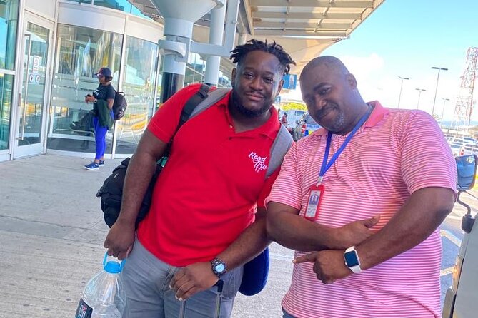 Private Airport Transfer from Montego Bay Airport to Ocho Rios - Leaving Sangster International Airport without the bus wait
