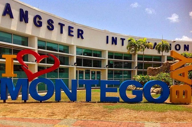 Private Airport transfer hotels in montegobay - What You Get for $22 Per Person