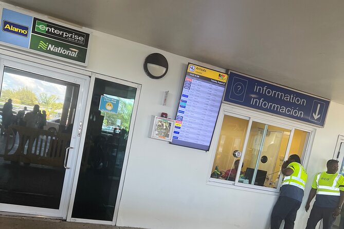 Private Airport Transfer Montego Bay hotels and Falmouth Hotels - The airport meeting near Section A