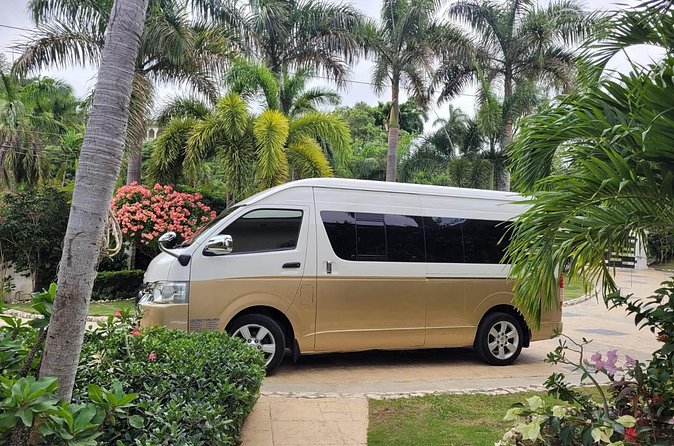 Private Airport Transfer | Montego Bay( Price vary on location) - Planned Stops and Flexible Routing