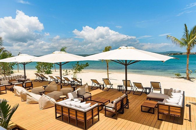 Private Airport Transfer to Excellence Oyster Bay - What happens with your luggage and comfort
