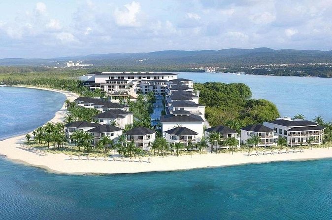 Private Airport Transfer to Excellence Oyster Bay - Using the drive to get Jamaican food and sightseeing tips