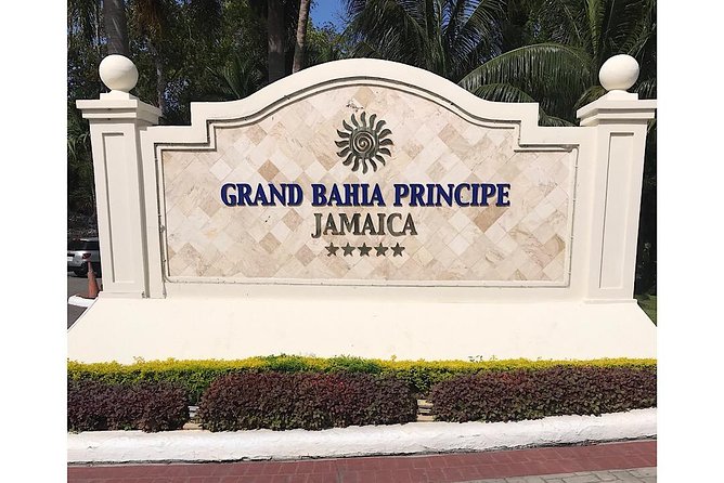 Private Airport Transfer to Grand and Luxury Bahia Principe - What the drivers add to a basic transfer