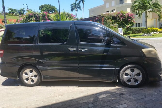 Private Airport Transfer to Hyatt Rose Hall Resort - Going back to the airport