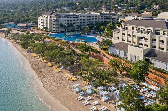 Private Airport Transfer to Iberostar Rose Hall Resort - A personal service built around your group