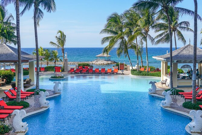 Private Airport Transfer to Jewel Grande Montego Bay Resort - What the private format changes