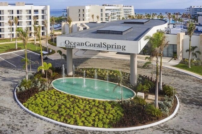 Private Airport Transfer to or from Ocean Coral Spring Resort - A calm arrival after the Montego Bay Airport rush
