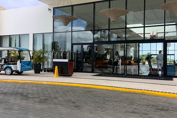Private Airport Transfer to or from Ocean Coral Spring Resort - The 45-minute ride to Ocean Coral Spring
