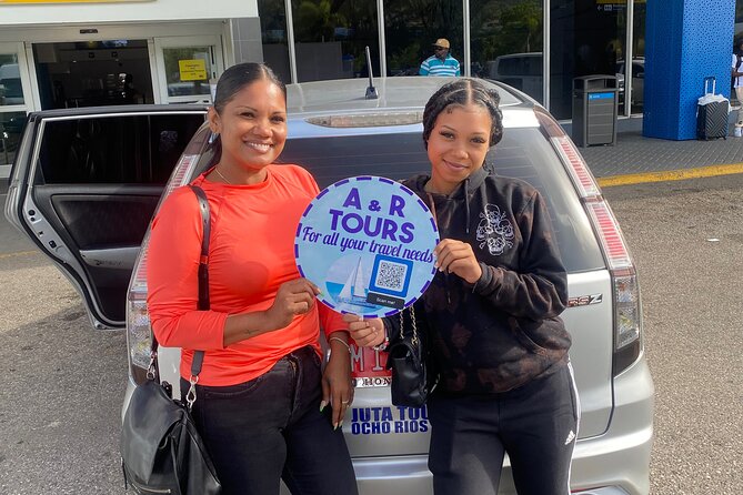 Private Airport transportation - A drink stop by request