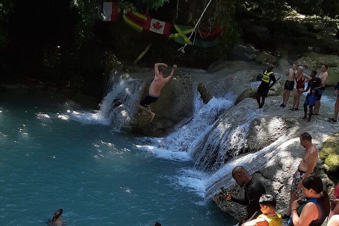 Private Combo Tour From Ocho Rios to Blue Hole and Dunn's River - Turtle River Park adds a gentler Ocho Rios pause