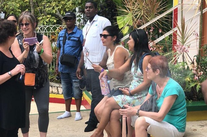Private & Customize Tour to Bob Marley's Nine Mile and Dunn's River Falls - Following Bob Marley to Nine Mile