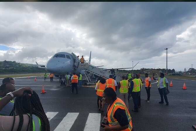 Private Ian Fleming Airport Transfer to Ocho Rios and Runaway Bay - The 50-minute run to Runaway Bay