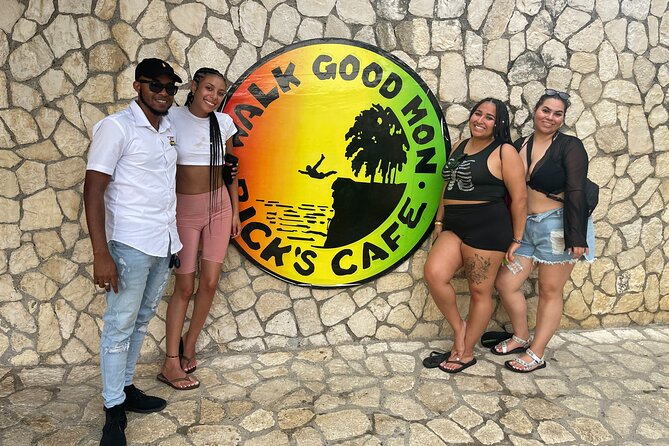 Private MBJ Airport Transfers to Hotels in Jamaica (Round Trip) - Meeting Your Driver at Sangster International Airport