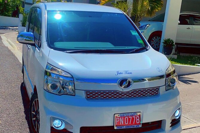 Private Montego Bay Airport Transfer To Hotels in Falmouth - What the 4.9 rating tells you, and what it does not