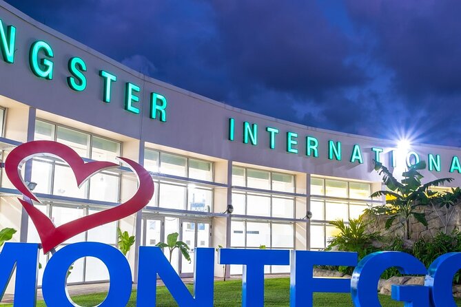 Private Montego Bay Airport Transfer To Hotels in Falmouth - What the airport pickup feels like