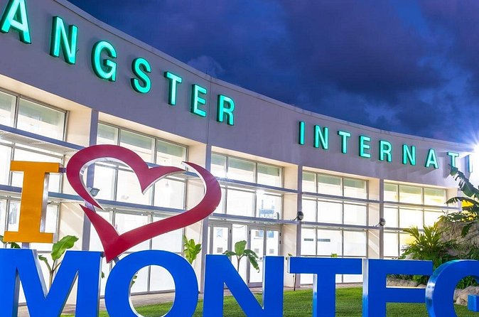 Private Montego Bay Airport Transfer to Hotels in Montego Bay - Comfort, luggage, and onboard extras