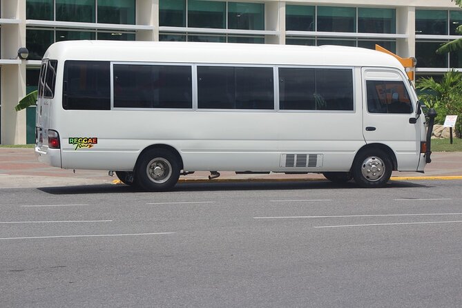 Private Montego Bay Airport Transfer to Negril Hotels - The Road to Negril, With Room for a Few Stops